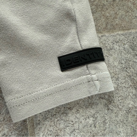 Alphalete Identity Cargo Light Gray Joggers Size Medium - Picture 2 of 11